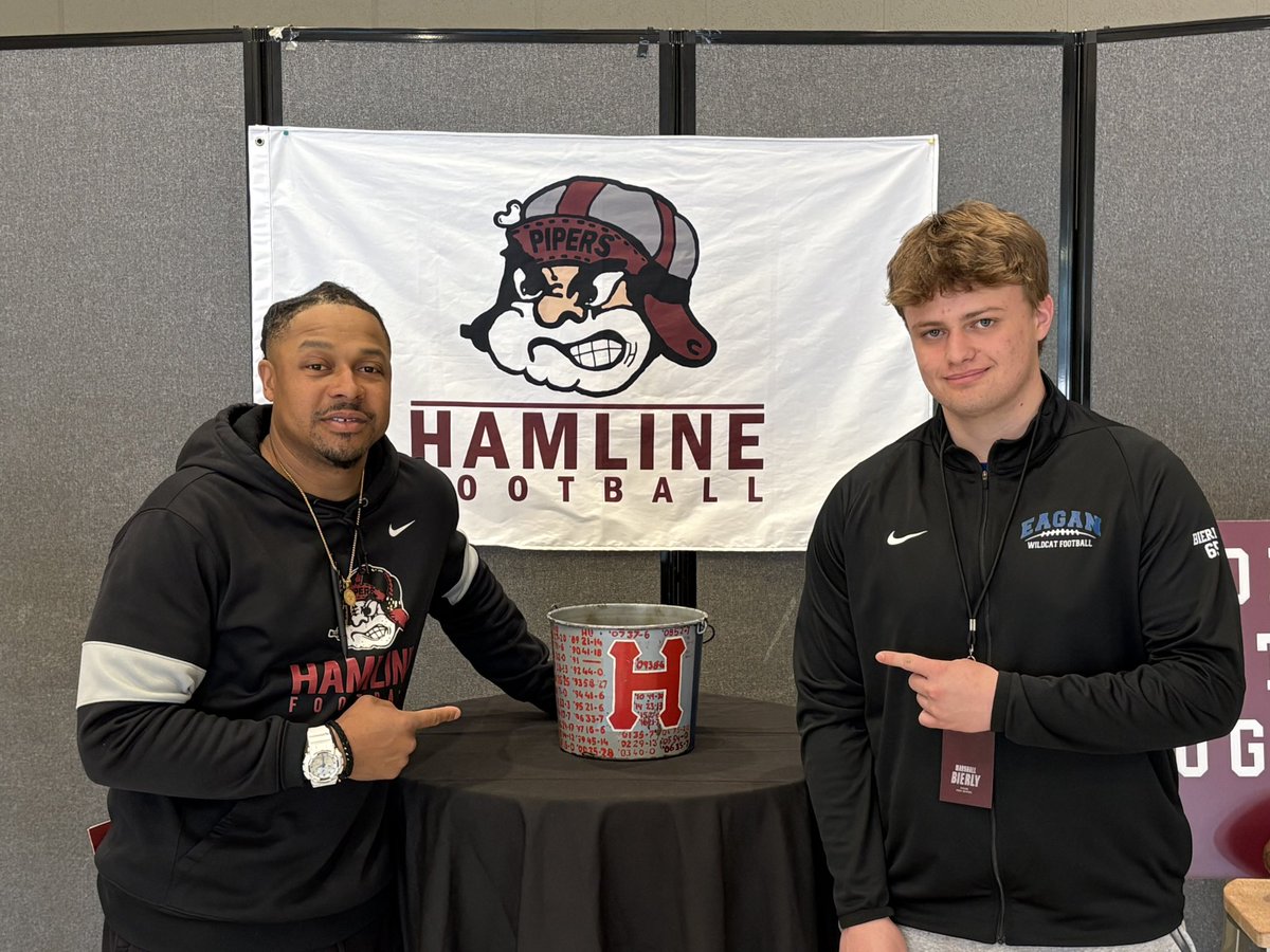 BierlyMarshall's tweet image. Thank you @HamlineFootball for having me for junior day. I had a great time watching practice and learning more about the program. I look forward to being back soon
@Eagan_Football @CoachMHarris79 @CoachGreenie @PrepRedzoneMN