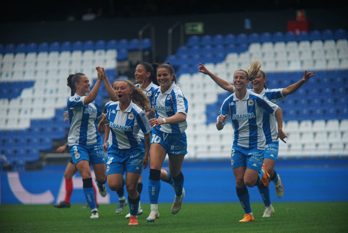 O meu equipo! 💙 
Moi orgulloso do traballo e do esforzo de todas e cada unha das persoas do noso Dépor ABANCA!
Afección, fostes como sempre a xogadora número 12
Moi contento de poder dar unha alegría a nosa xente, é un orgullo e privilexio pertenecer a esta familia

Forza Depor!