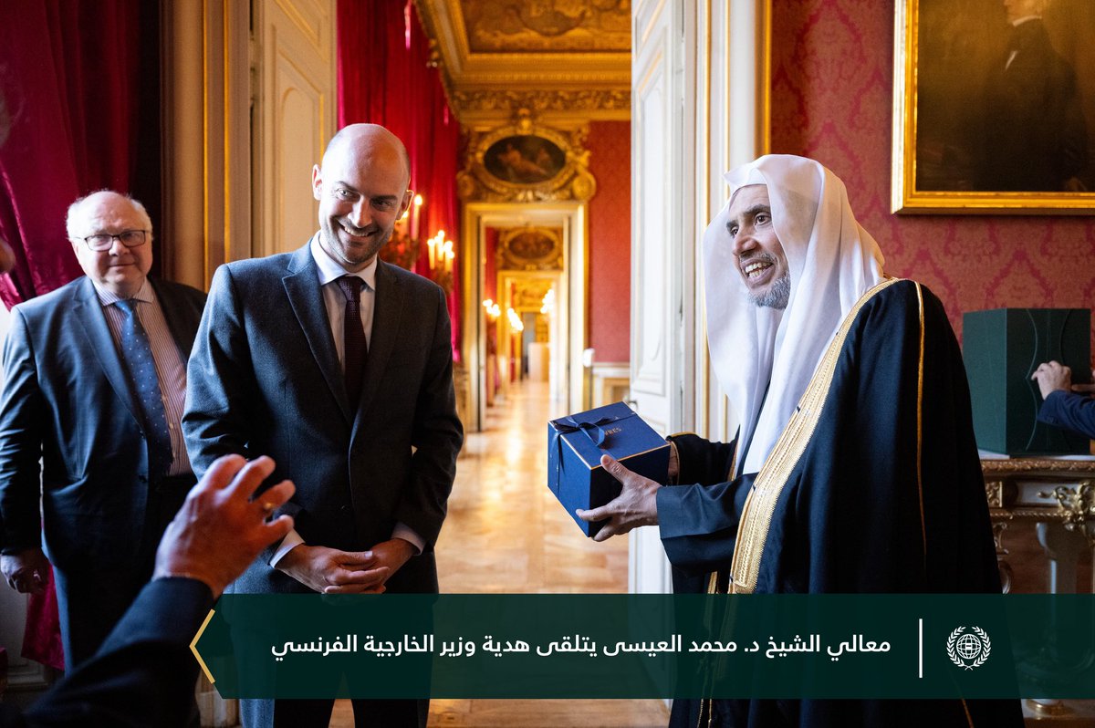 خلال مهام زيارةٍ رسمية بدعوةٍ من أبرز مراكز الفكر والدراسات ذات التداول والتأثير العالمي، لمناقشة عدد من مستجدات القضايا المعاصرة ذات الصلة برسالة ومهام الرابطة، والحوار حول مجموعةٍ من المصطلحات الفكرية والدينية:

التقى معالي الأمين العام، رئيس هيئة علماء المسلمين، الشيخ