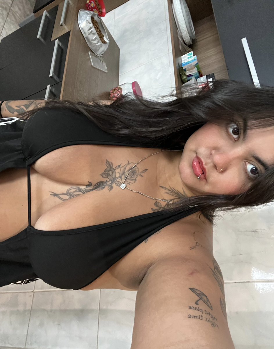 Giovanna com i e 2n tweet media