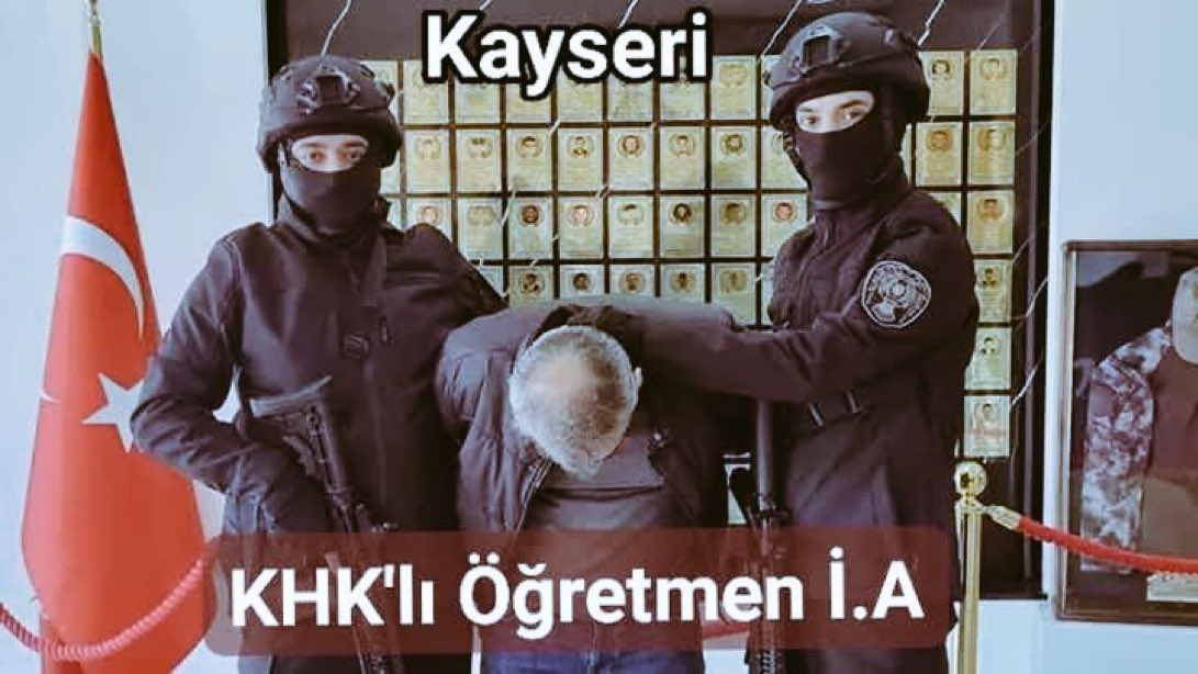 Kuzzat_Altay's tweet photo. Daha 5 ay önce, teröristler Ankara’da tavşan gibi avladı milleti. Durduramadınız.

Sedat Peker bir video çekince pantolon ıslatıyorsunuz. 

Sonra gidip bir KHK’lı öğretmeni yakalayıp Rambo havası atıyorsunuz.

Birde üzerine Diriliş Ertuğrul fön müziği çalın şerefsizler. https://t.co/FAXMrqS1PG