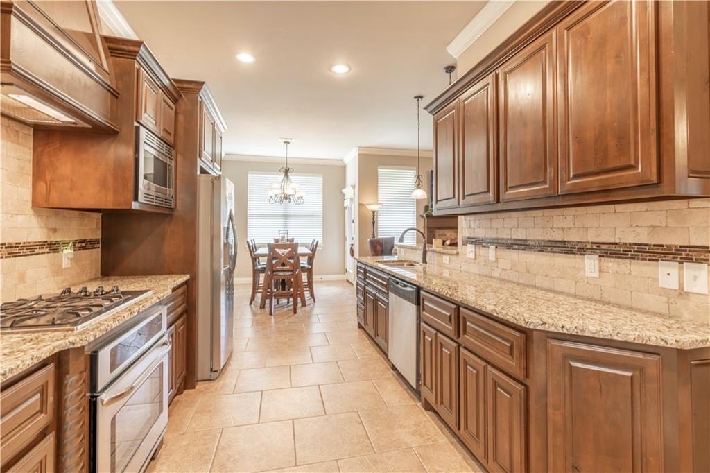 krezae's tweet photo. What were you doing three years ago this weekend?
We were taking pictures to place our home on the market in preparation to change our lifestyle.
It sold in 23 hours! ๐ณ
#slidebackSaturday https://t.co/WZc15QYmvu