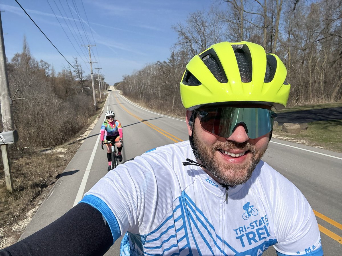 soberdaddy2's tweet photo. Beautiful morning for our first Coffee Date ride of the season!
#TeamBeaudry
#FitFam
#SoberDaddy
#RecoveryPosse
#WIWX https://t.co/tYyeps0Wva