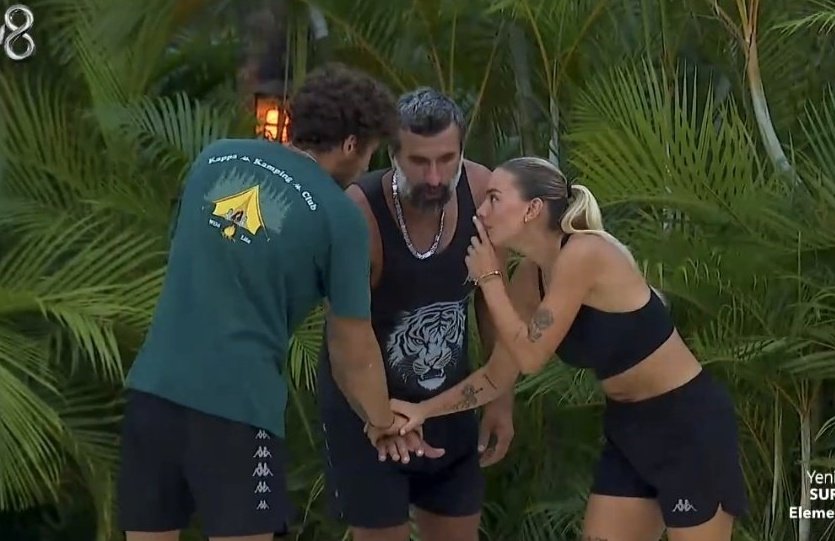 Hikmet ve yaverleri adlı çalışma.
Asenanın daha önce yapmış olduğu çirkinliğe daha büyük bir çirkinlikle karşılık vermiş olmanız sizin ayıbınız emin olun ondan daha kötü gözüktünüz.
#Survivor2025 #Survivor2025AllStar