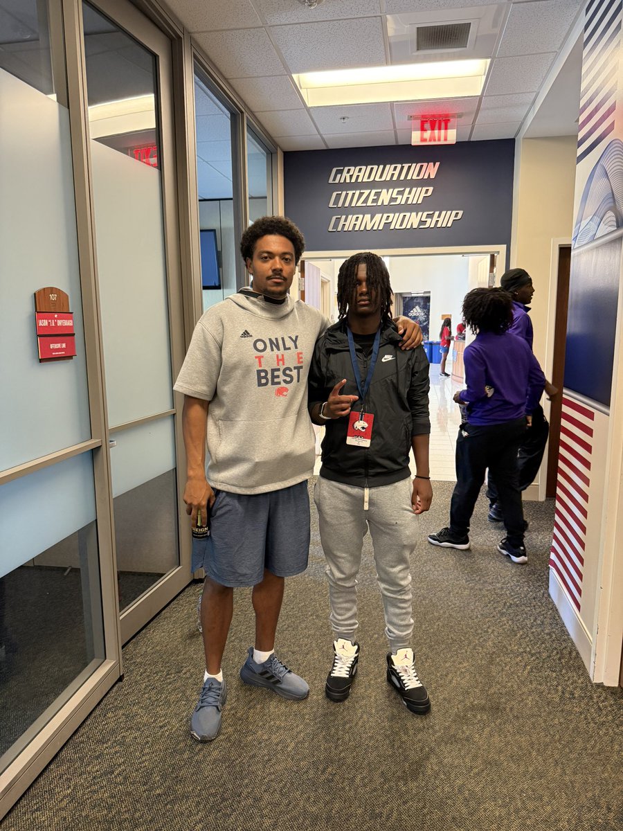 sayyyj5's tweet photo. “Had a great Visit today at @southalabamafb Can’t wait to be back For camp season!”@Xhenn5 @washjwash @CoachApplewhite https://t.co/TdwYUPKagC