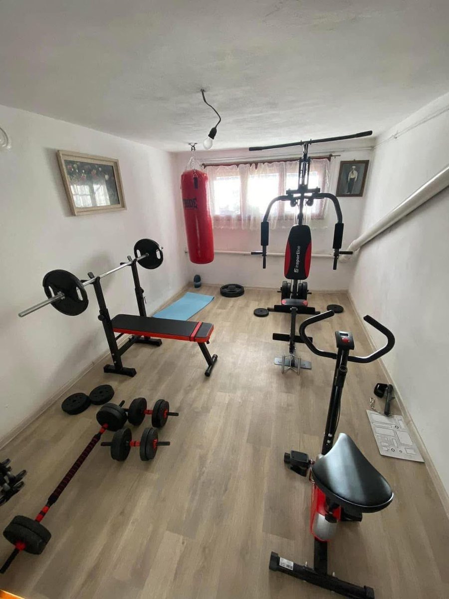 Every guy should have a room like this in his house