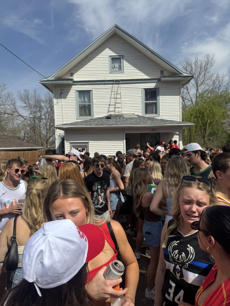 nobody here knows i have a burner with 15 followers #nigga #lank #ferdatech