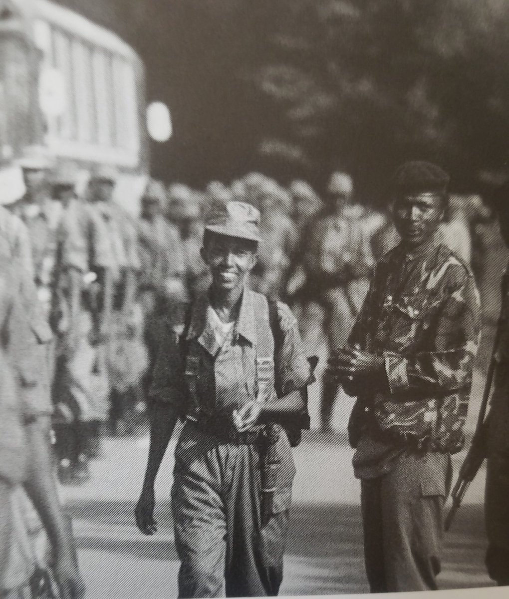 tomcloseOG's tweet photo. Inkotanyi mwarakoze. Mwaritanze muhagarika jenoside yakorewe abatutsi mu 1994. Uyu munsi dufite igihugu cyasubije abanyarwanda ubunyarwanda, igihugu gituma duha abacu agaciro bambuwe n'ababishe babaziza uko baremwe, tukaba tubibuka muri ibi bihe. Urumuri mwacanye ntiruzazima. https://t.co/nfDn9ZuC2T
