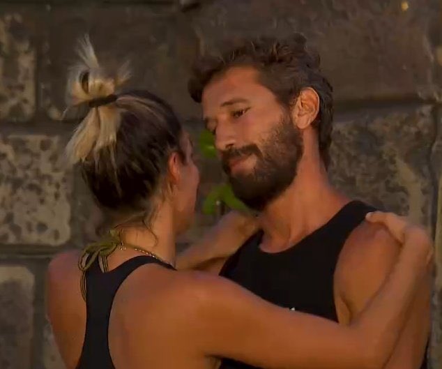 meriylee's tweet photo. Ay ben bi duygulandım… Ah be Asena 🥹 #ademkılıççı #Survivor2025 https://t.co/ueWwcQYKip
