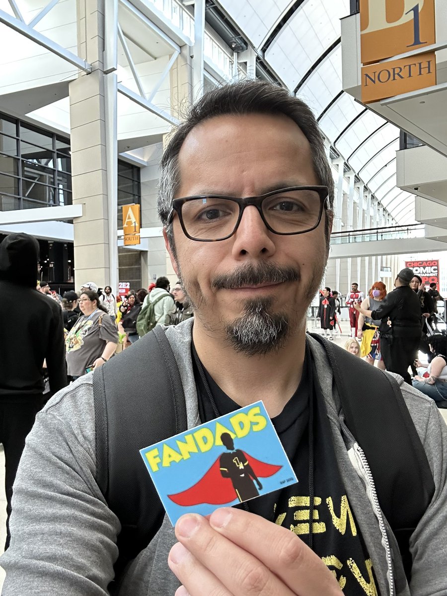 fandads's tweet photo. We are here!! If you see me say hello and get a Fandads sticker! #C2E2 c
#C2E2 https://t.co/h9azs9TMnG