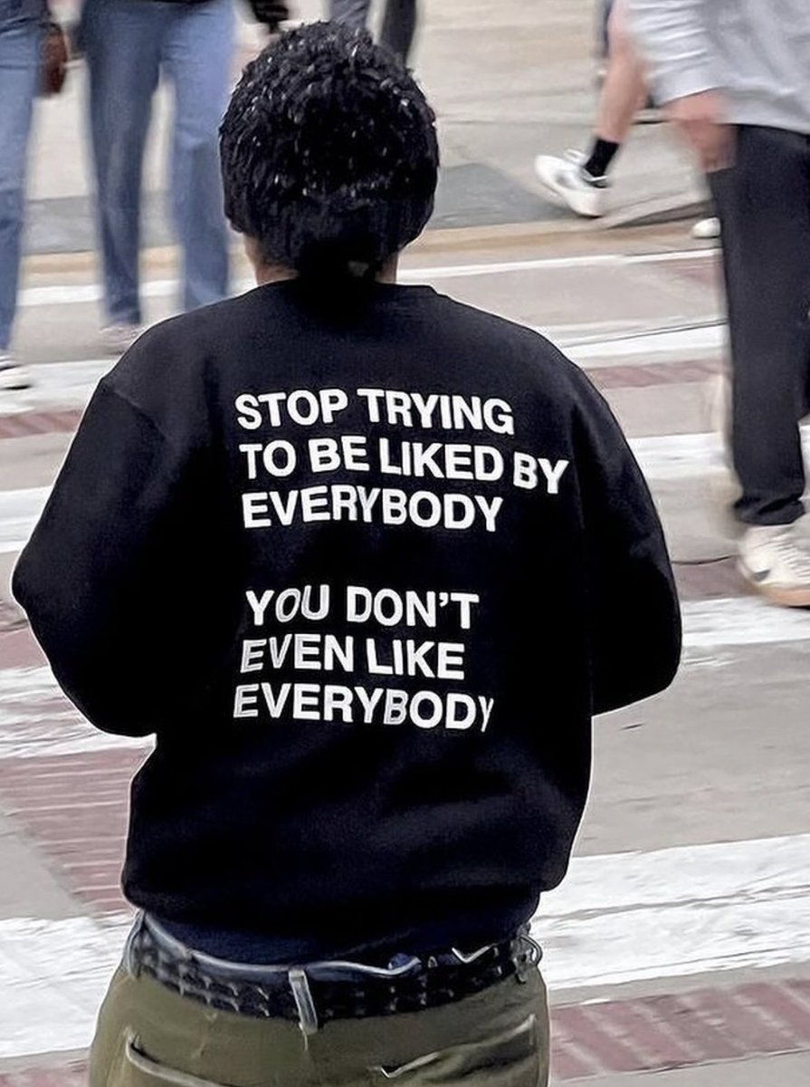 introvert (@livewithnoregrt) on Twitter photo 