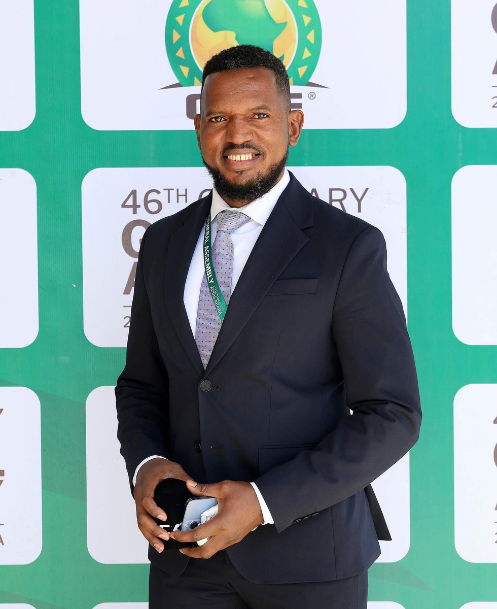 Vue sa persévérance, son engagement et sa motivation de ses dernièrs année au de l'équipe nationale vaut mieux que deposee ses valises à la Fédération guinéennes de football bonne chance Mr <a href="/TanouDiallo18/">Tanou Diallo</a> vous avez mon soutien💪