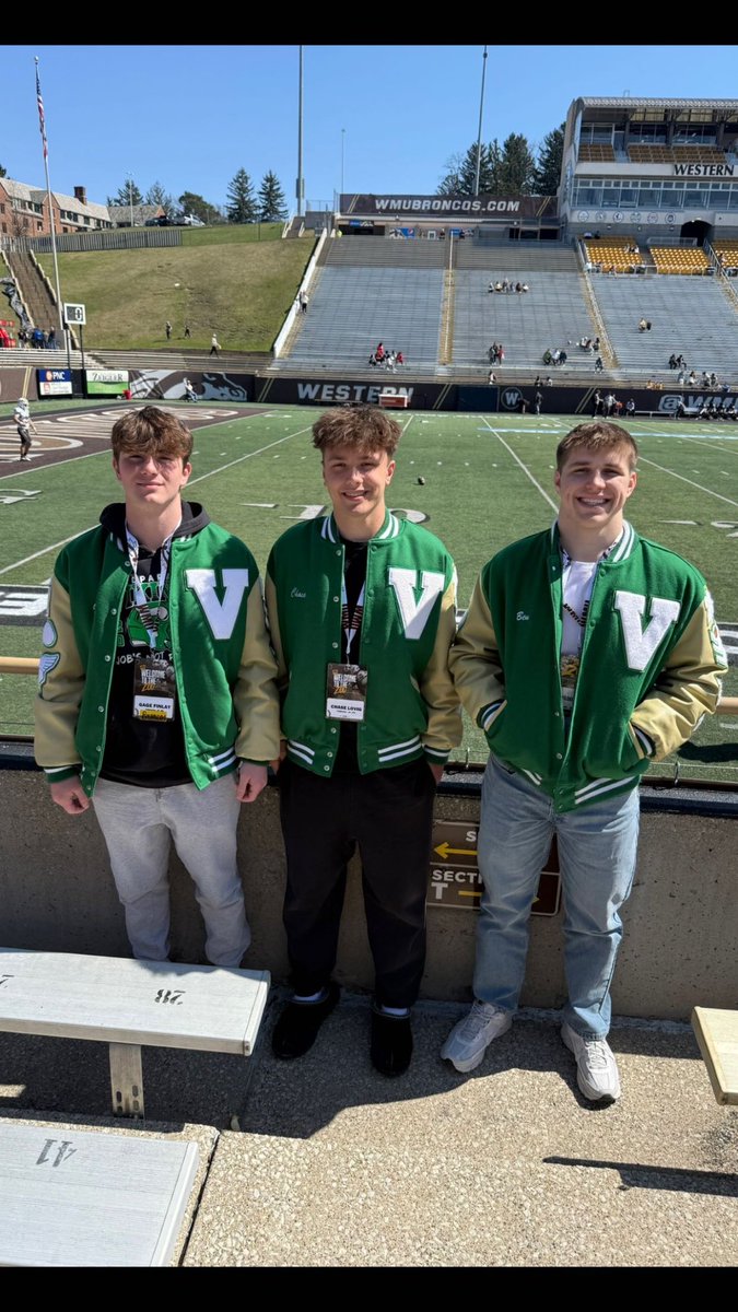 Gage Finlay (@gagehfinlay) on Twitter photo Had a great time at <a href="/WesternMichU/">Western Michigan University</a> for their spring game. Thank you to <a href="/WMU_Football/">Western Michigan Football</a> for allowing me to come, and had a great time meeting <a href="/RBCoachPaige/">Coach Darren Paige</a> Had a great time at <a href="/WesternMichU/">Western Michigan University</a> for their spring game. Thank you to <a href="/WMU_Football/">Western Michigan Football</a> for allowing me to come, and had a great time meeting <a href="/RBCoachPaige/">Coach Darren Paige</a>