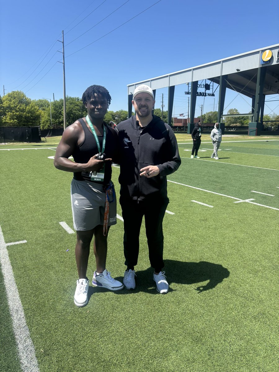 itskenyonnn's tweet photo. Had a great unofficial visit today at UAB Thanks to @ReillyJeffers for the invite to come watch them get after it in the scrimmage . 
@tyler_calhoun12 @JGonzalesJr10 
#WinAsOne 🐉 https://t.co/sk8CdmZTuL
