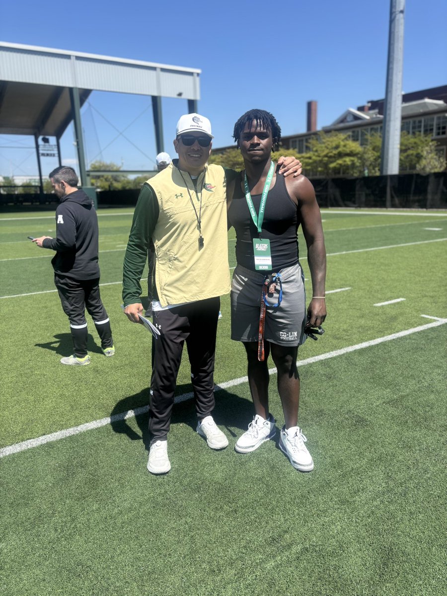 itskenyonnn's tweet photo. Had a great unofficial visit today at UAB Thanks to @ReillyJeffers for the invite to come watch them get after it in the scrimmage . 
@tyler_calhoun12 @JGonzalesJr10 
#WinAsOne 🐉 https://t.co/sk8CdmZTuL