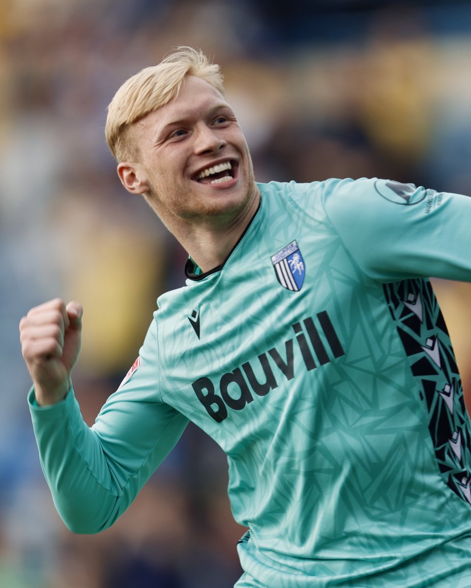 TheGillsFC's tweet photo. Perfect debut…

Clean sheet ✅
Three points ✅

Congratulations, Taite 🙌

#Gills https://t.co/c7GrUHaItt