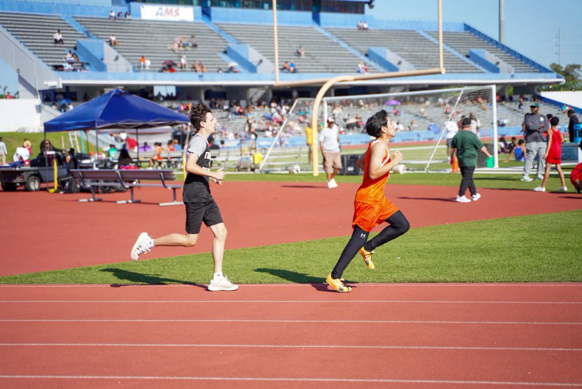 Our athlectic Panthers #ShowedUpAndShowedOut <a href="/sirkim05/">De Castro</a> 🐈‍⬛💪🏽