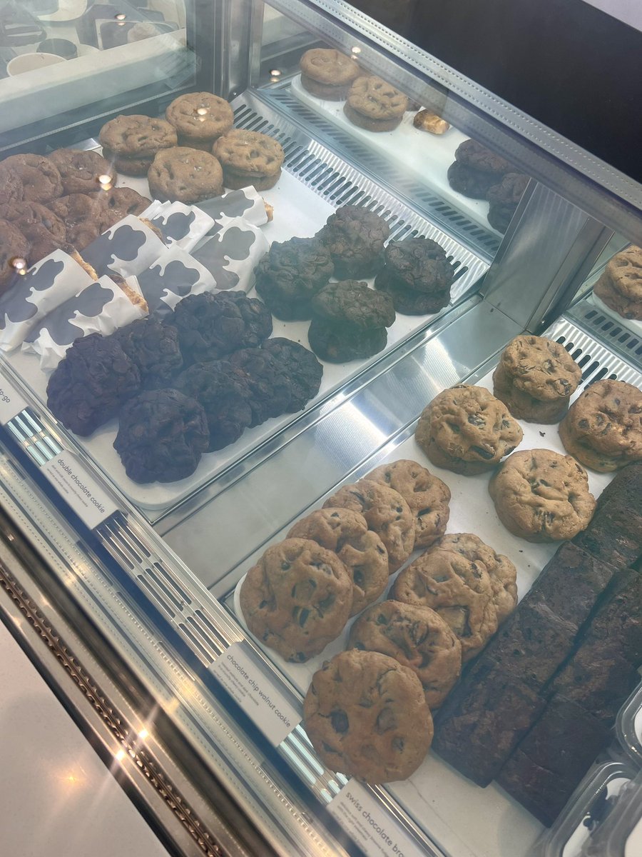 TheRealBerdera's tweet photo. 📍 harlan + holden coffee 🤎 https://t.co/NwGYgYejb9