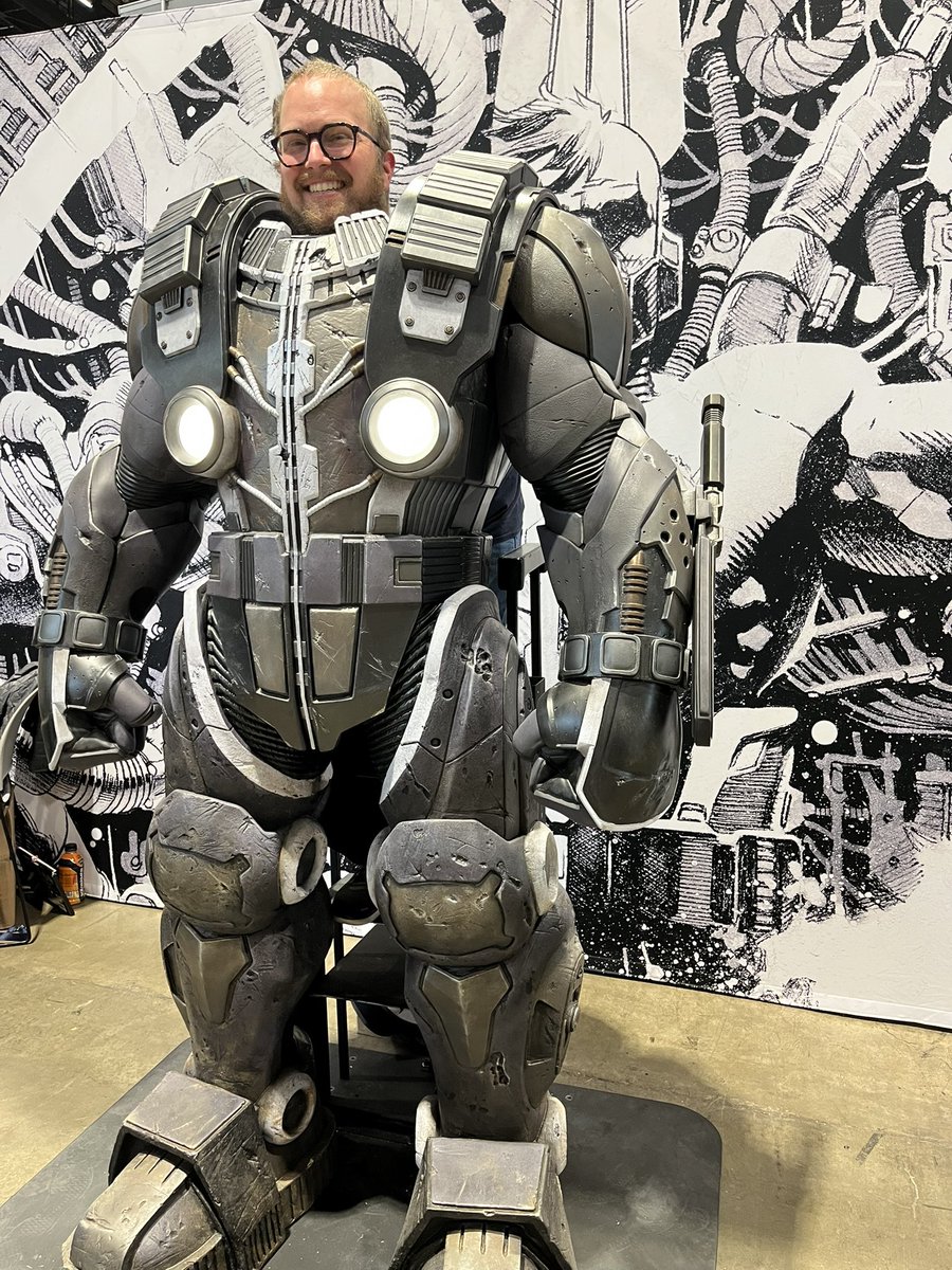 newhousebailey's tweet photo. I went to Planet Death and all I got was this suit.  @badideahello https://t.co/KZH8f8p7YR