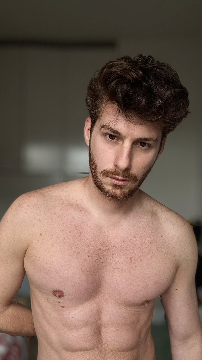 Valerio Natale (@valerio_natale8) on Twitter photo Mi piaceva la luce. Mi piaceva la luce.