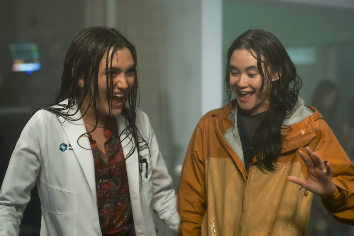 Livbrina8's tweet photo. Camila Perez and Sophie Chan were called the ship of dreams, and it was; it really was. #PulseNetflix
#DanielaNieves #ChelseaMuirhead https://t.co/rkM9YsE5qM