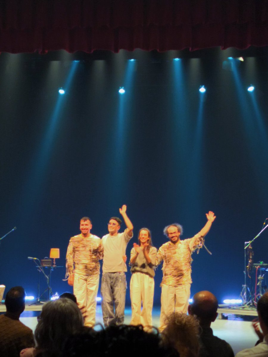 . <a href="/dulzaro/">DULZARO</a> &amp; team hoy. absolutamente perfectos. lo he sentido todo. si tenéis la oportunidad id a verle(s) 🫵🏼