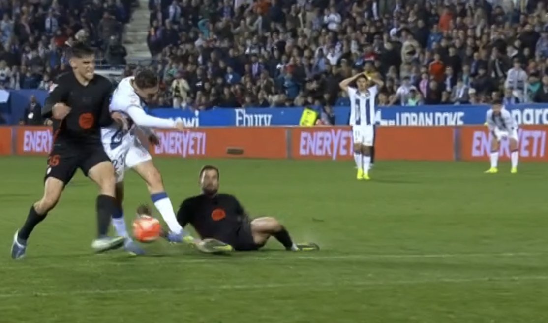 IÑIGO WON THE GAME WITH THIS TACKLE!!! WOOOWW!