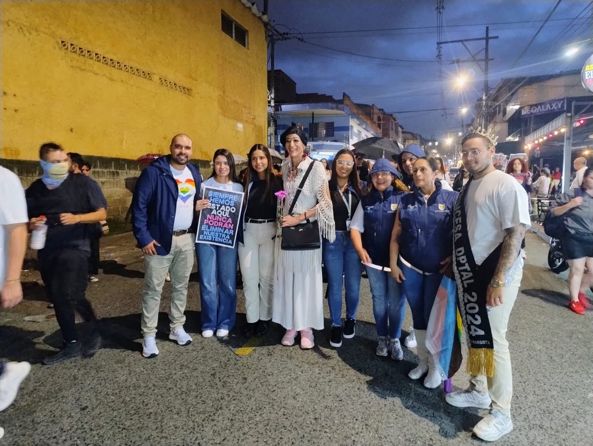 La Personería de Bello se unió a la marcha en defensa de los derechos de todas las personas, especialmente de la comunidad trans. 🙌🏼

Marchamos en memoria de Sara Millerey, víctima de un atroz crimen que conmocionó a Colombia.