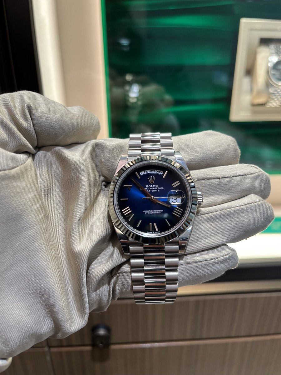 itzdjreplay's tweet photo. @ElPesoPluma let me sell you a Rolex or @PostMalone https://t.co/RBZwk3UGqf