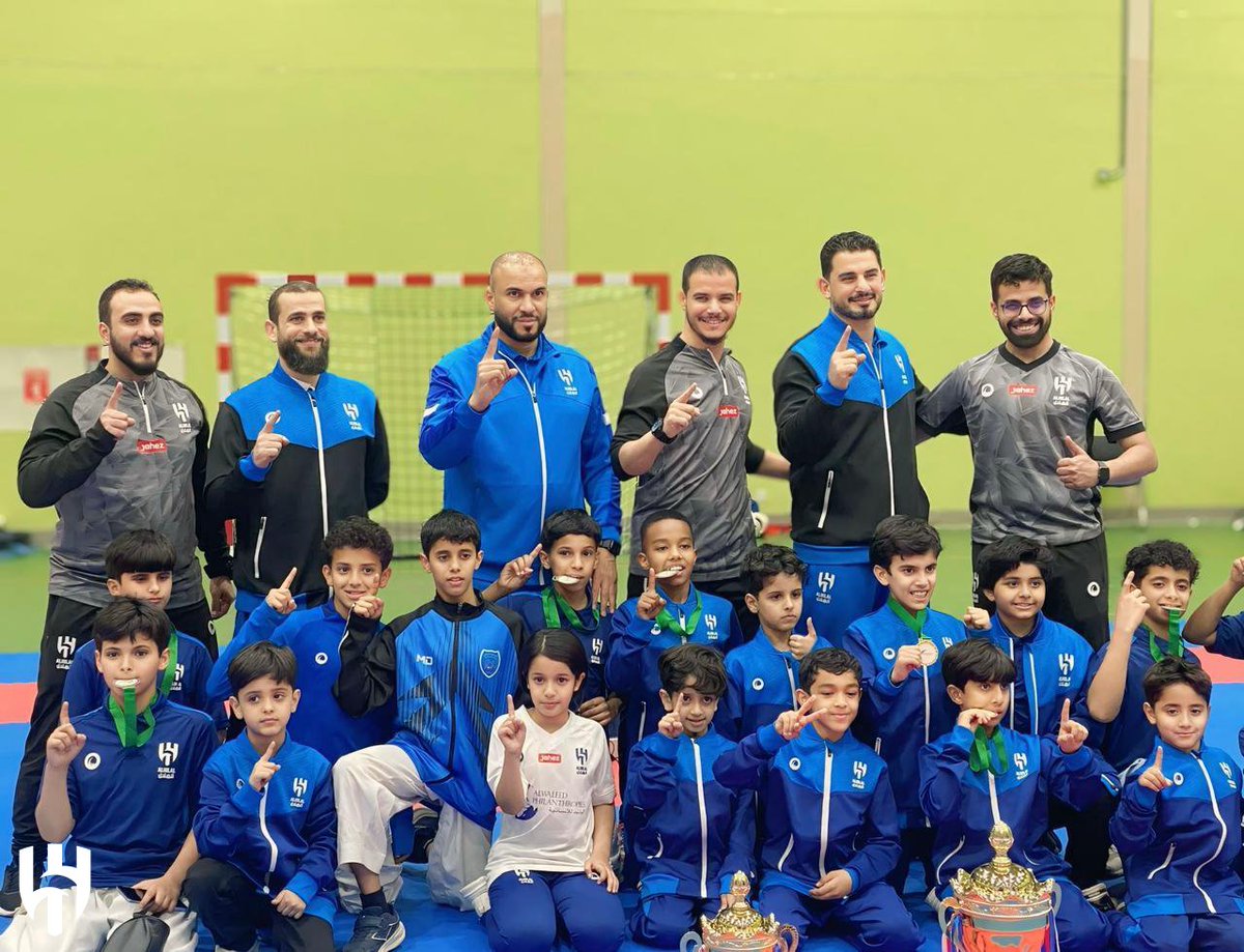 Alhilal_SG's tweet photo. 🥋 “كاراتيه الهلال” تحقّق بطولة التأهل للممتاز

مبرووك 👏 https://t.co/r6wmPQghqn