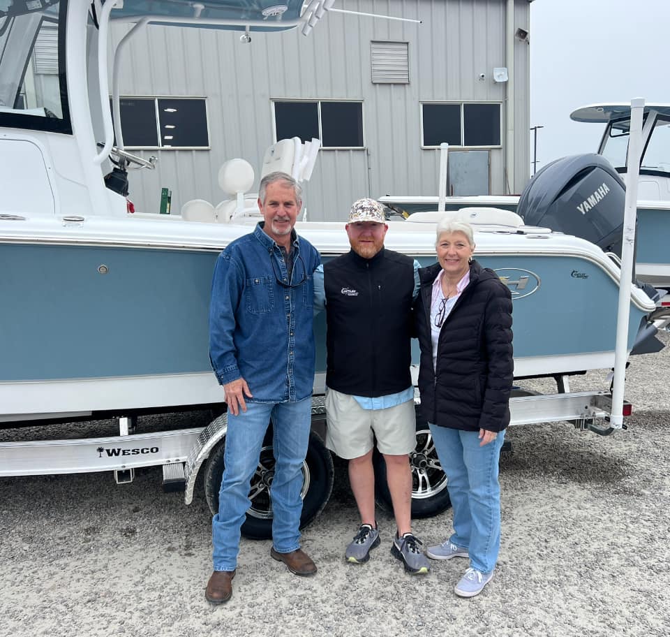chatleeboats's tweet photo. Kipp would like to thank his recent customers for their business and congrats on your new boats!
See us before you buy!
#chatleemarine #seahuntboats #yamahaoutboards #carolinaskiff #bentleypontoons #bullsbayboats https://t.co/H30lzr4DJK