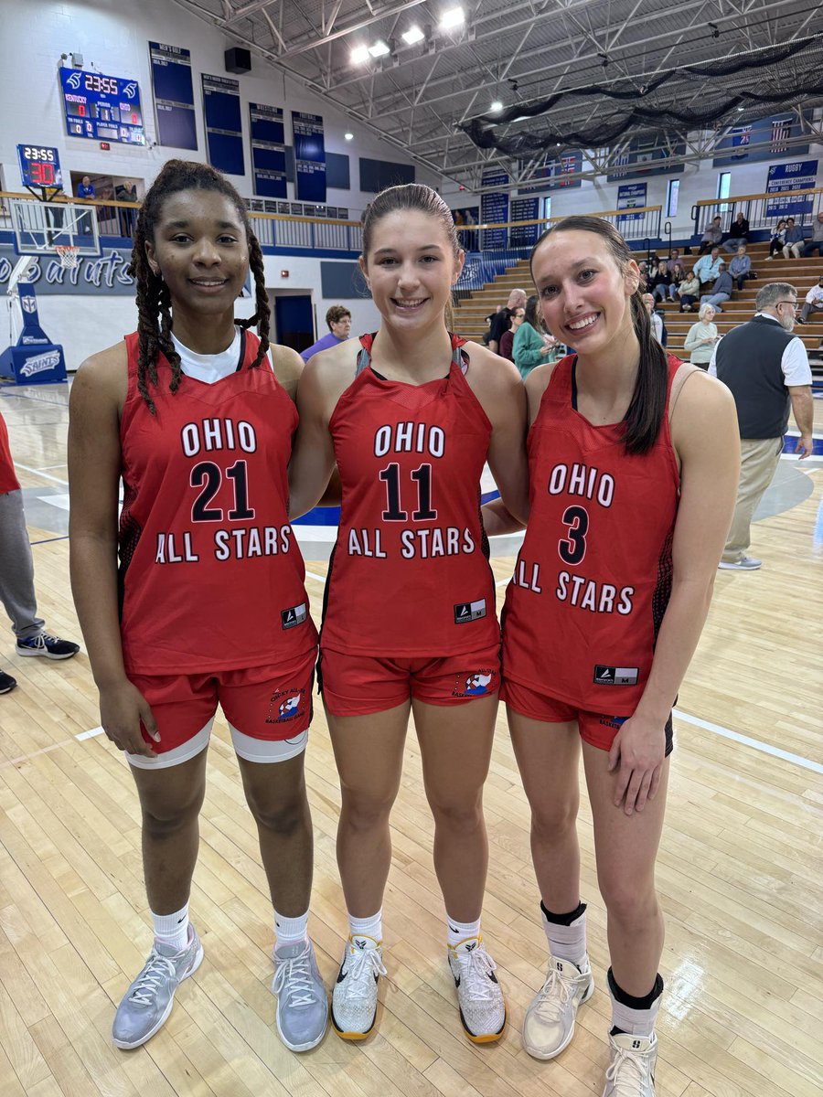 Reppin the #937 in the Ohio v Kentucky game tonight is Imani, Avery and Peyton! Good luck ladies!! OH!!!