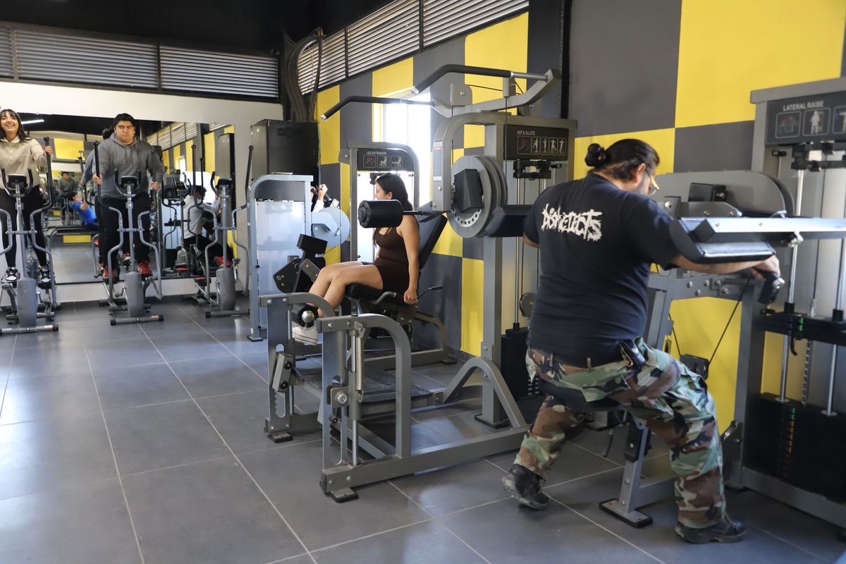 cuci_oficial's tweet photo. El gimnasio cuenta con diversos aparatos que te permitirán ejercitarte, tonificar y definir tu cuerpo, para un equilibrio en tu formación integral. 

#CUCiénega #Evoluciona https://t.co/PZCx7z3ttR