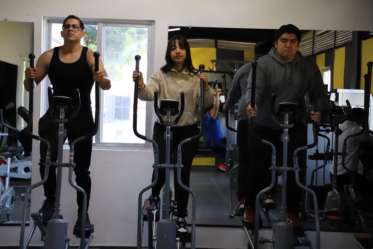 cuci_oficial's tweet photo. El gimnasio cuenta con diversos aparatos que te permitirán ejercitarte, tonificar y definir tu cuerpo, para un equilibrio en tu formación integral. 

#CUCiénega #Evoluciona https://t.co/9OKiSDzcCy