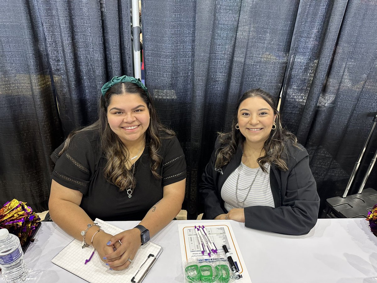 Thank you to Ms <a href="/yizzelpompa/">Yizzel</a> for joining me at the job fair today! It’s always better representing <a href="/CowartDISD/">Cowart Elementary</a> with amazing teachers by your side! 💜