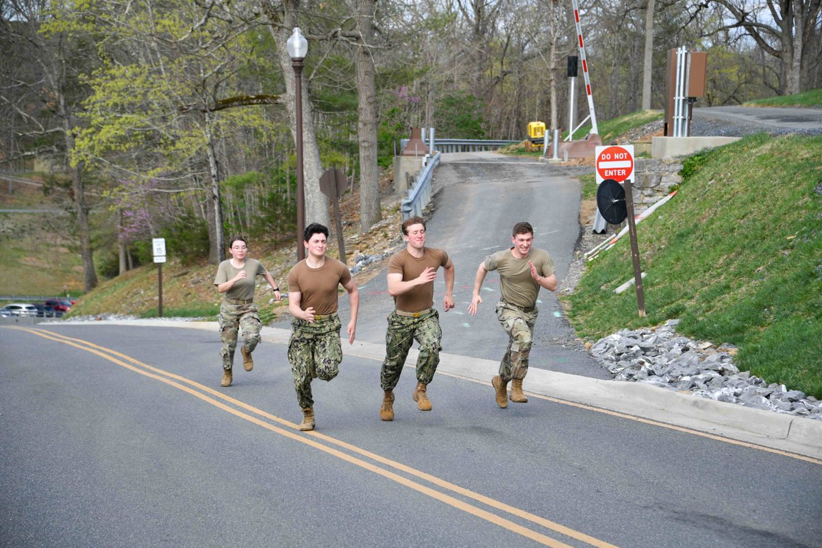 VMI1839's tweet image. Spring FTX for @VMI_NavyROTC meant early PT, swimming drills, and nonstop teamwork.

VMINavyROTC #SpringFTX #ForgedByTheSea