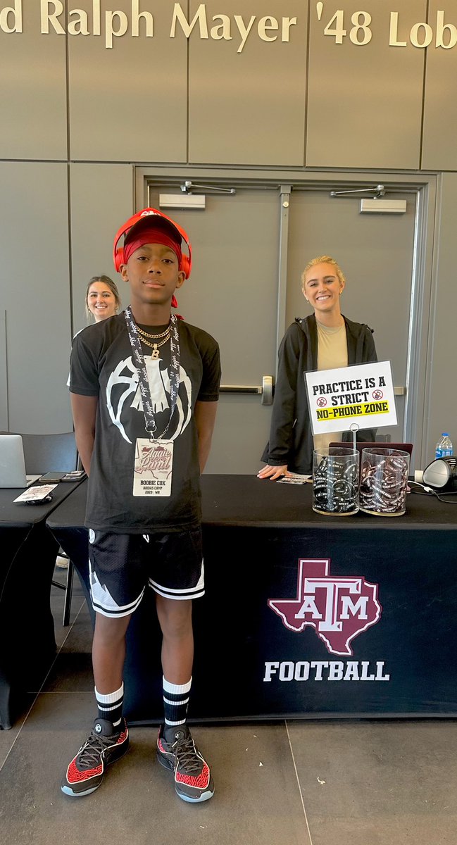 KrisBoobie's tweet photo. Definitely cn see a Future here‼️ @AggieFootball X Boobie 

@Jason_Howell @TA_Recruiting @TXMSSports @AlPopsFootball @WRHitList @Marchen44 @On3Recruits 
@kiannajasper @HolmonWiggins @One11Recruiting @JButler_210 @AlPopsFootball @BrandonHuffman @HowardBraves https://t.co/8xCJ6qLjGK