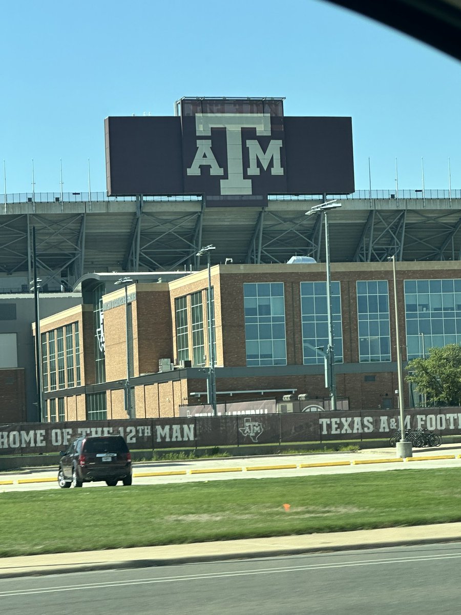 KrisBoobie's tweet photo. Definitely cn see a Future here‼️ @AggieFootball X Boobie 

@Jason_Howell @TA_Recruiting @TXMSSports @AlPopsFootball @WRHitList @Marchen44 @On3Recruits 
@kiannajasper @HolmonWiggins @One11Recruiting @JButler_210 @AlPopsFootball @BrandonHuffman @HowardBraves https://t.co/8xCJ6qLjGK
