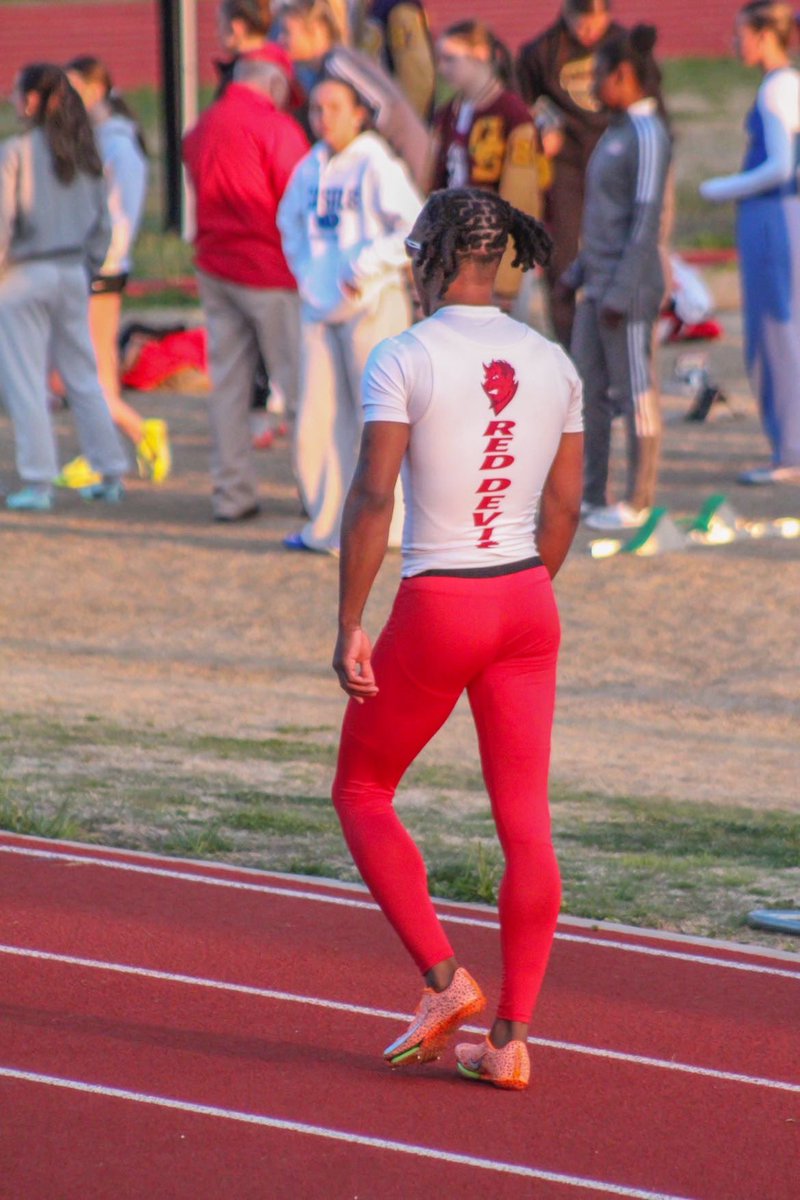 Nizaiah Carr (@nizaiah_carr) on Twitter photo Opener from yesterday. Setting a new meet record in the 100, .01 off the 200 record. Sprinter showcase up next
<a href="/newstribscores/">News&Tribune Sports</a> <a href="/MSHeartland_/">MileSplit Heartland</a> @JeffHS_AD <a href="/JeffHS_BTF/">Jeffersonville High School Track and Field</a> Opener from yesterday. Setting a new meet record in the 100, .01 off the 200 record. Sprinter showcase up next
<a href="/newstribscores/">News&Tribune Sports</a> <a href="/MSHeartland_/">MileSplit Heartland</a> @JeffHS_AD <a href="/JeffHS_BTF/">Jeffersonville High School Track and Field</a>
