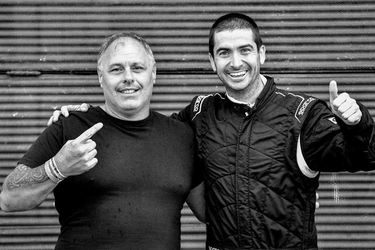 Hilo📸 con un poco de acción este sábado en el #GPMayoristaRoma en La Plata🤩

🔜 Domingo 09:35 no te pierdas la Final 🟢