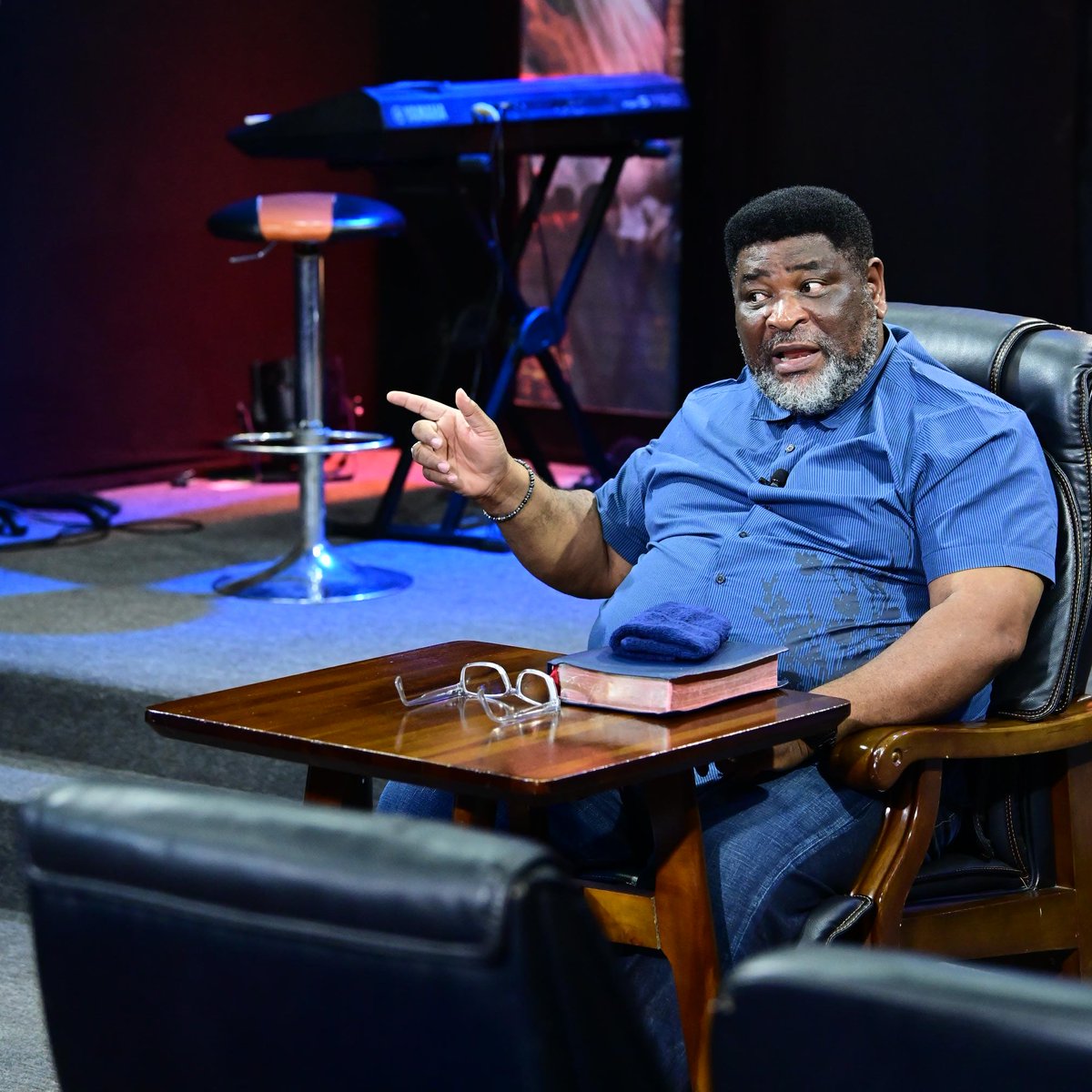 The Lord gave different measures of apostleship to men. There can never be apostles like Jesus, Peter, or Paul today. Anyone claiming to be apostles like them must possess the wisdom that wrote the epistles. What present-day apostles can do is study the Bible and teach from it.