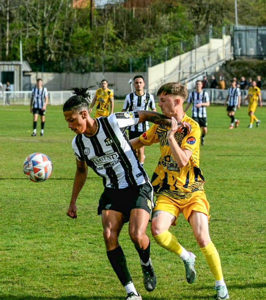 Ashton_brogan3's tweet photo. 24/25 Done a season to remember one that I’ve enjoyed every moment of plenty of highs and lows but above all plenty learned it’s a funny old game can’t wait for the next one now… On a personal note buzzing to finish with a strong performance and proud of all the lads today 🤍 https://t.co/WXPCMDMzSc