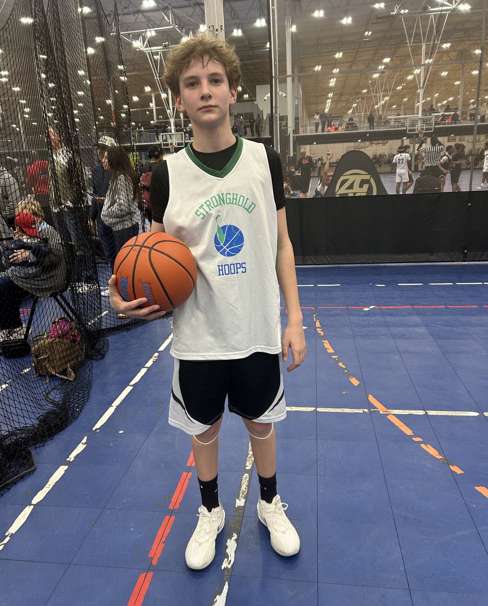 Ryan Frame led the way for Stronghold Green in their dominant win against PSB Philly - Dame this afternoon at The Summit❕

Frame shared the ball with his great passing ability and played within the flow of the offense en route to one of the most emphatic victories of the day