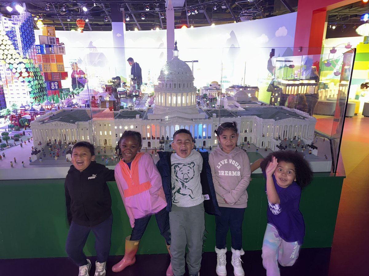 MissH_GotClass's tweet photo. Lego Land has been my favorite trip yet!! Very engaging and lots of learning! https://t.co/tgF3SLJahy