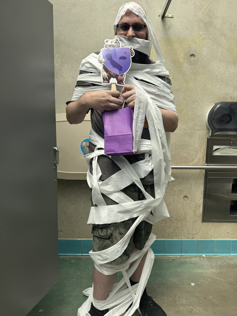 Sporey_io's tweet image. SWC San Diego  #challengeeleven #mummynft @standwithcrypto