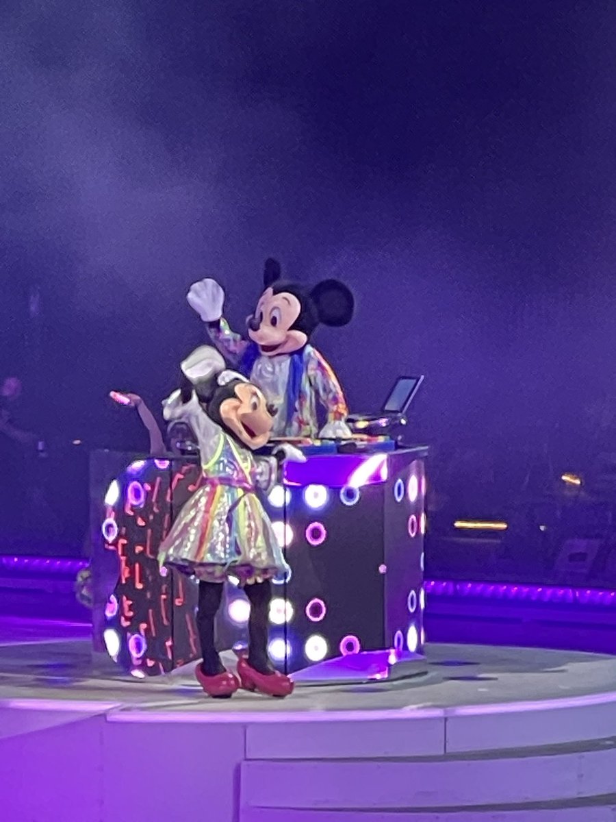 Having a magical weekend. #DisneyOnIce