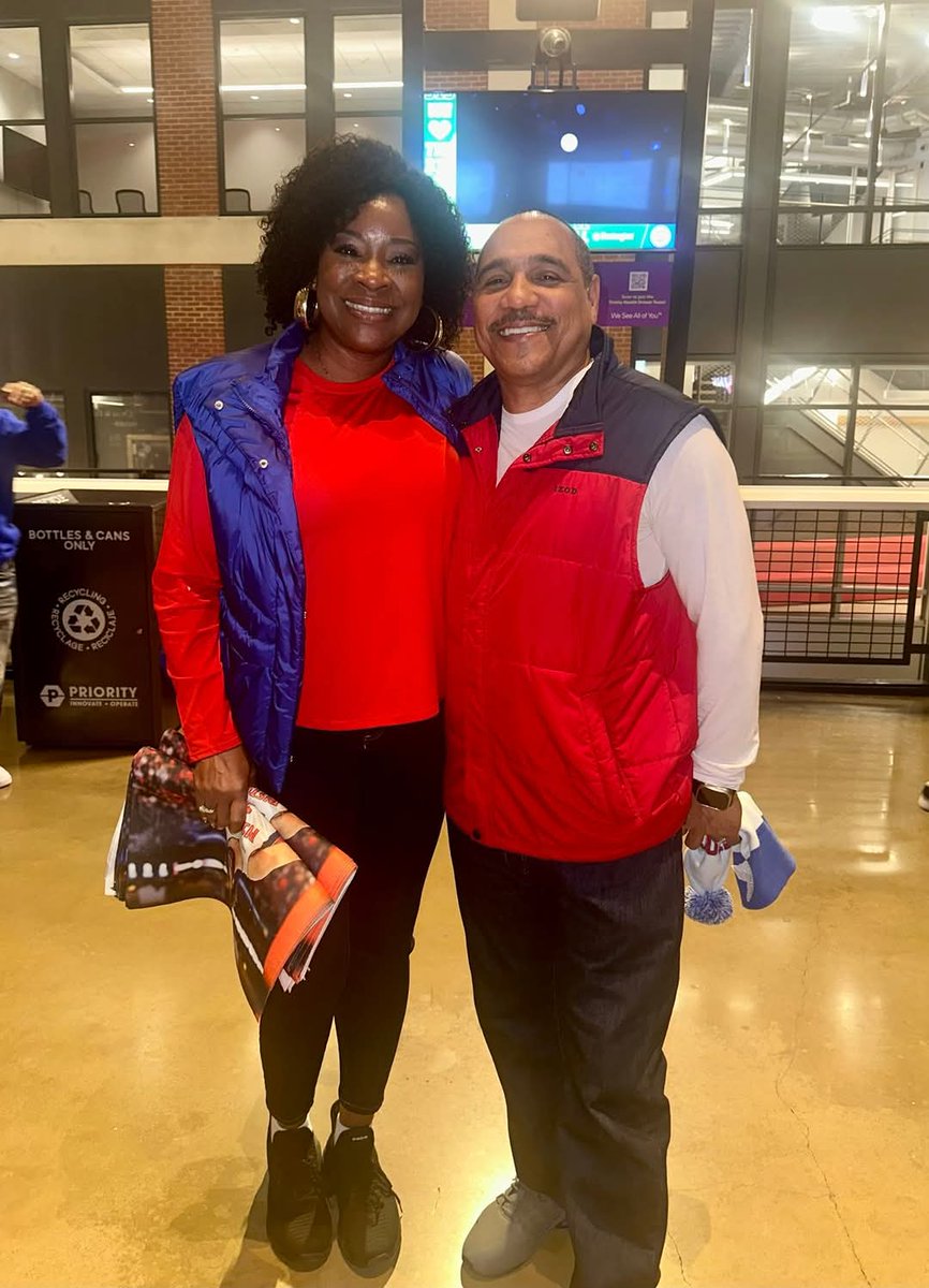 VBMnation's tweet photo. More pictures from our night of fun and fellowship, watching the Pistons play the Milwaukee Bucks.  We’re a church that loves family, fellowship, and having fun!  #VBMNation #Familyispriority. #EnjoyingJesus. #Familynight. #DetroitPistonsOuting #funandfellowship. https://t.co/u6fO94xch1