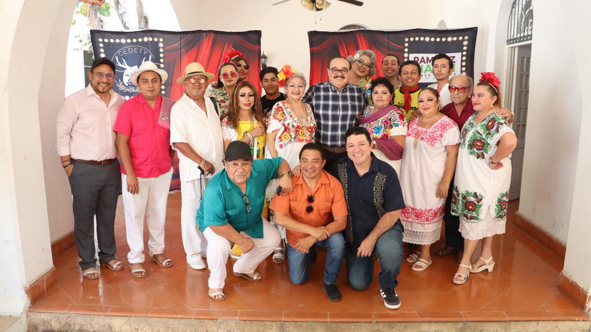 jc_ramirezmarin's tweet photo. Contento por recibir esta mañana a la Compañía Estatal de Teatro Yucateco. Estén pendientes, ¡vienen fantásticos proyectos! 🎭 https://t.co/9Q38NNAOsn