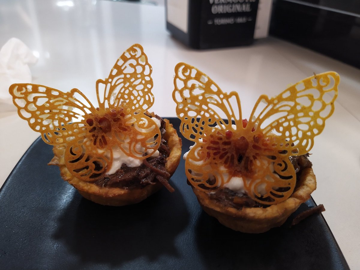 1-4-9-2 Plátano macho, ternera, patata, especias, vino y café. Bar Cool, Travesía de Ollerías. XXIII #concurso_de_pinchos_de_la_rioja