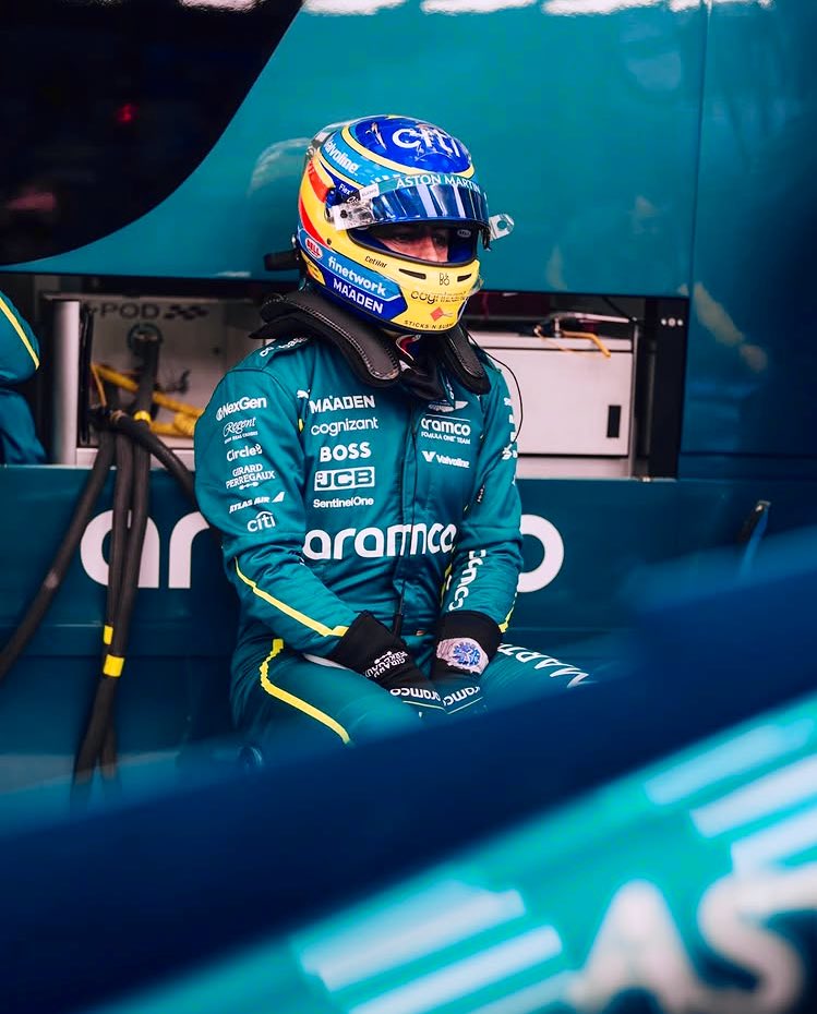 El alonsista tiene un problema.

No es el coche que conduce su piloto, ni su equipo, ni la mala suerte… no.

El problema es que un día aprendió que lo imposible podía suceder, y desde entonces, sigue creyendo que en cualquier momento puede volver a verlo. 

Por ilógico que sea.